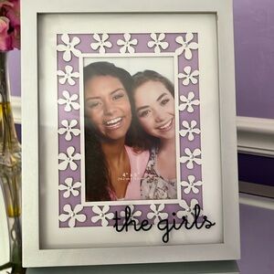 New “The Girls” frame